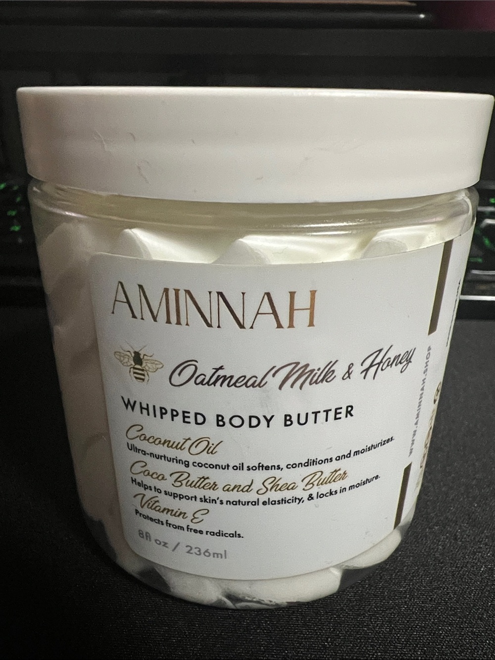 AMINNAH Oatmeal Milk & Honey Whipped Body Butter - White
